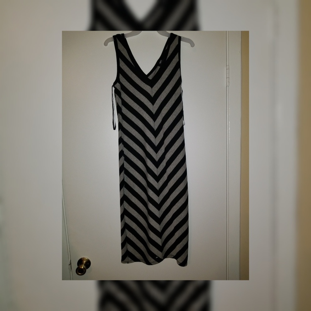 Chevron Mid Dress
